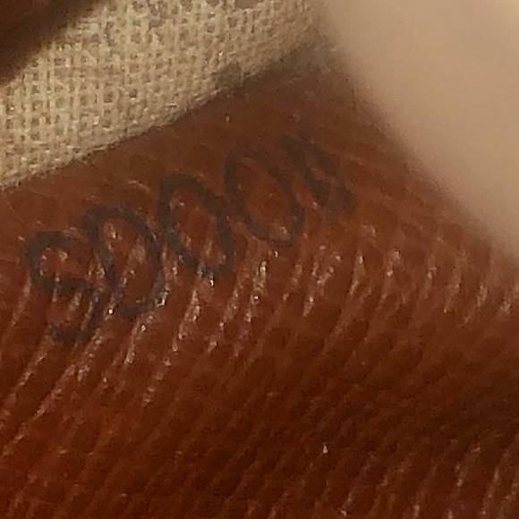 LOUIS VUITTON Monogram Kisslock Bifold Full Length Wallet Clutch - Picture 12 of 17